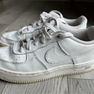 Nike Air Force 1 LE Big Kids Size 5Y